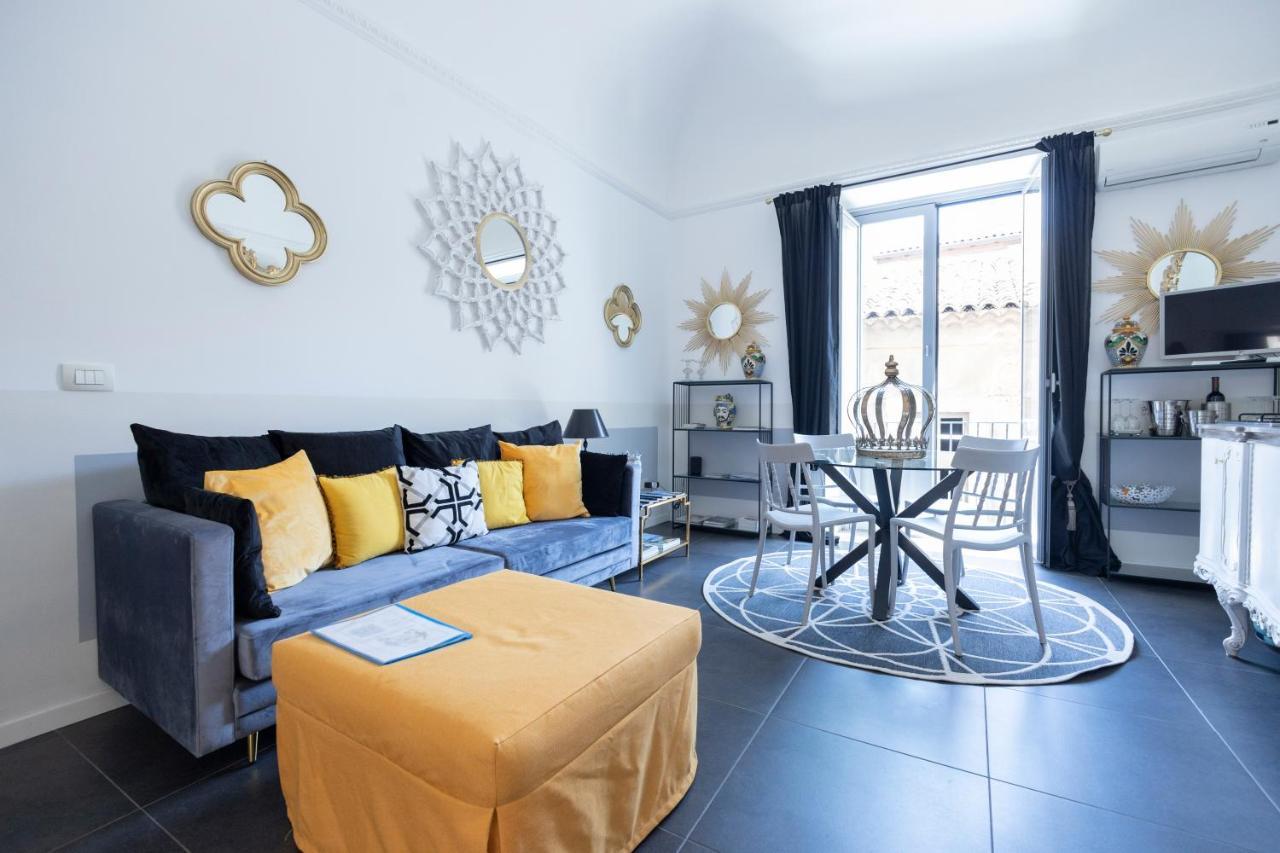 I Mori Bed & Breakfast คาตาเนีย ภายนอก รูปภาพ