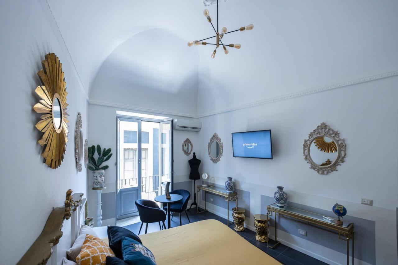 I Mori Bed & Breakfast คาตาเนีย ภายนอก รูปภาพ